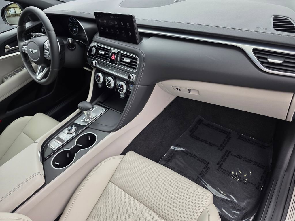 Used 2023 Genesis G70 2.0T RWD image 32