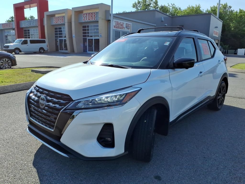 Certified 2024 Nissan Kicks SR w/ SR Premium Package FWD image 18
