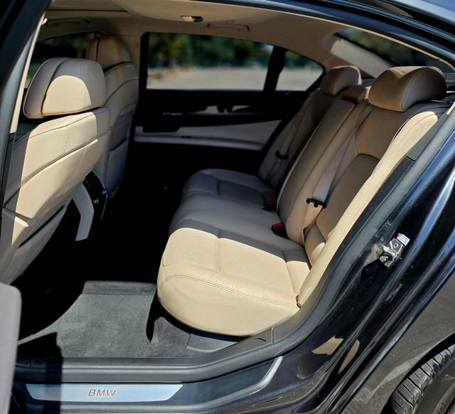 Used 2012 BMW ALPINA B7 image 26