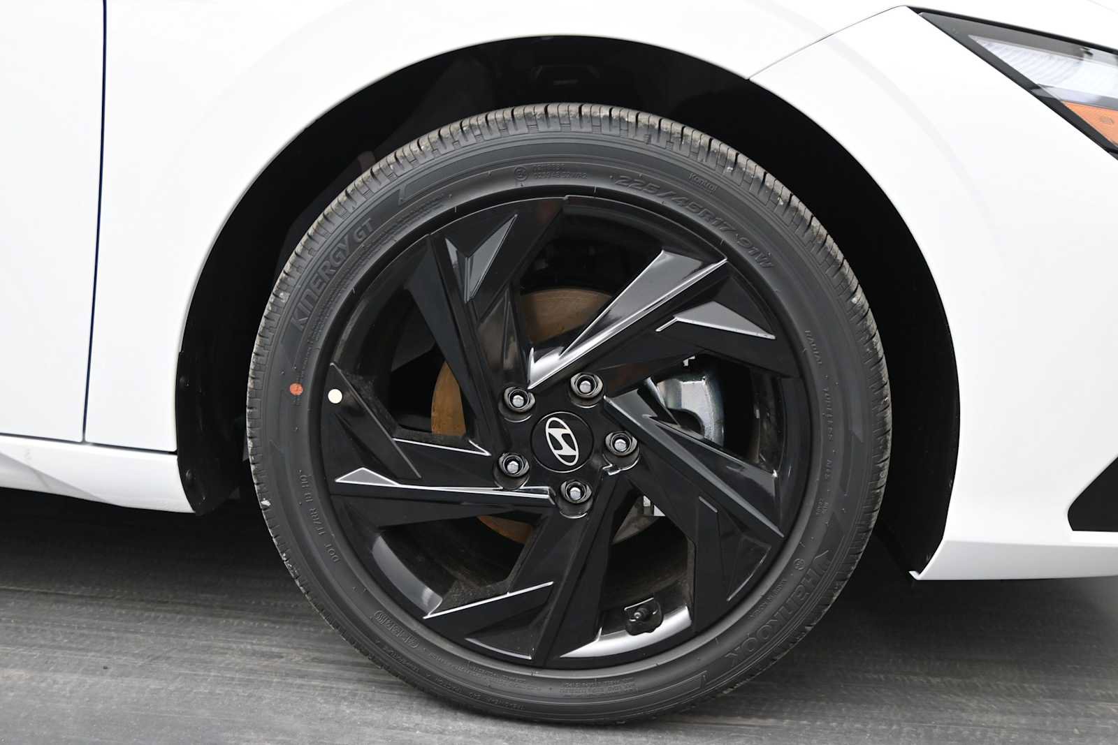 New 2026 Hyundai Elantra SEL Sport FWD image 10