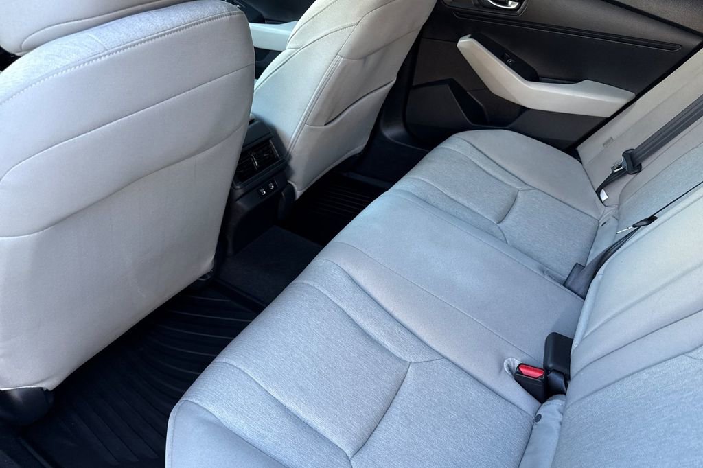 Certified 2025 Honda Accord SE image 8