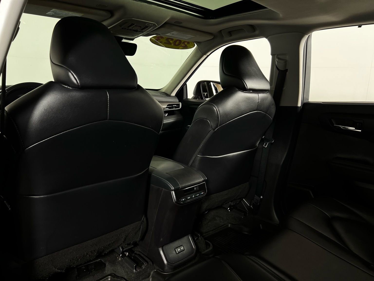 Used 2023 Toyota Highlander XLE image 20