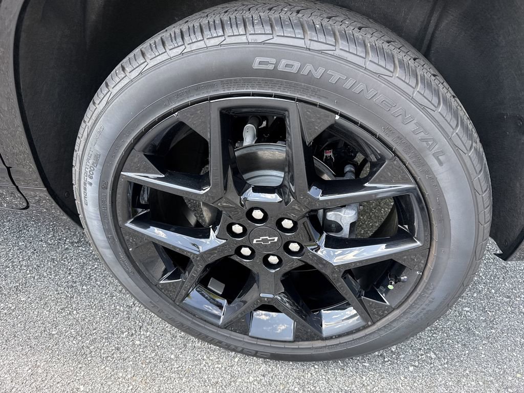 Used 2026 Chevrolet Traverse RS w/ LPO, Floor Liner Package FWD image 19