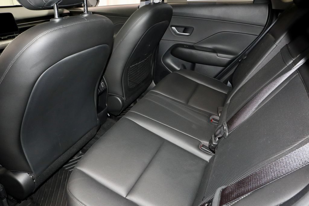 Used 2024 Hyundai Kona Limited AWD/4WD image 21