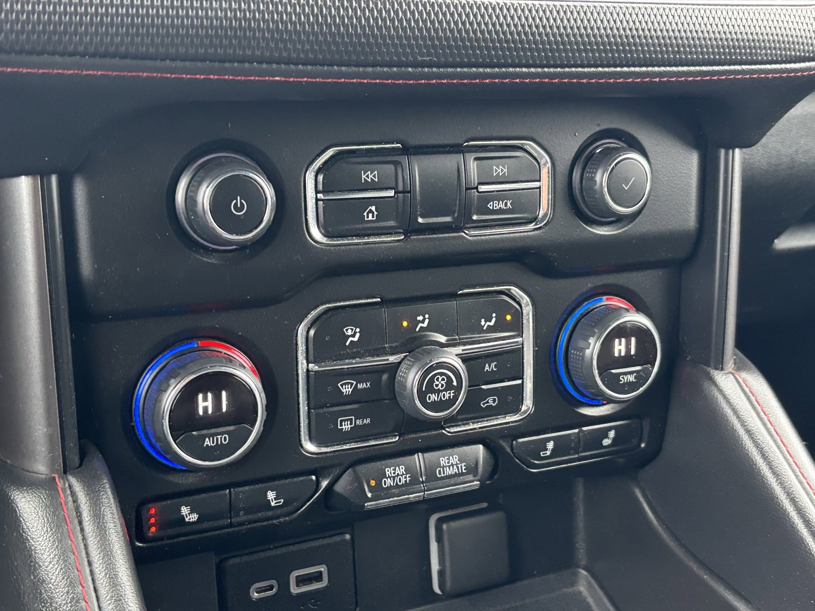 Used 2022 Chevrolet Tahoe RST w/ Luxury Package image 13