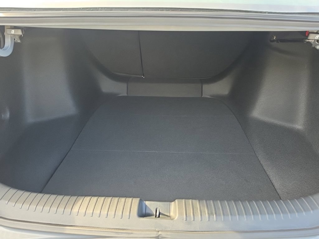 Used 2025 Honda Accord SE image 27