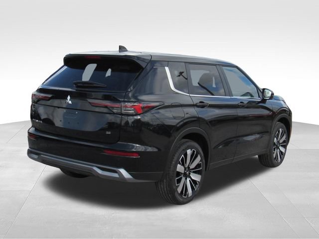 New 2026 Mitsubishi Outlander SE FWD image 3