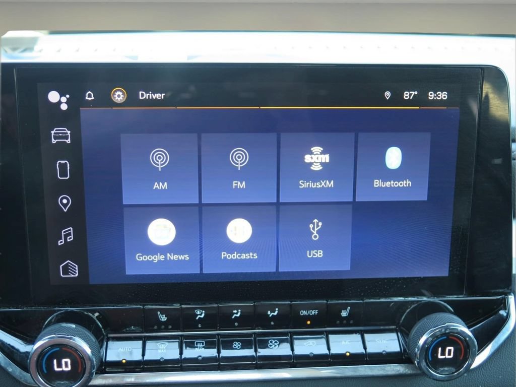 Used 2023 Chevrolet Colorado LT w/ LT Convenience Package II RWD image 16