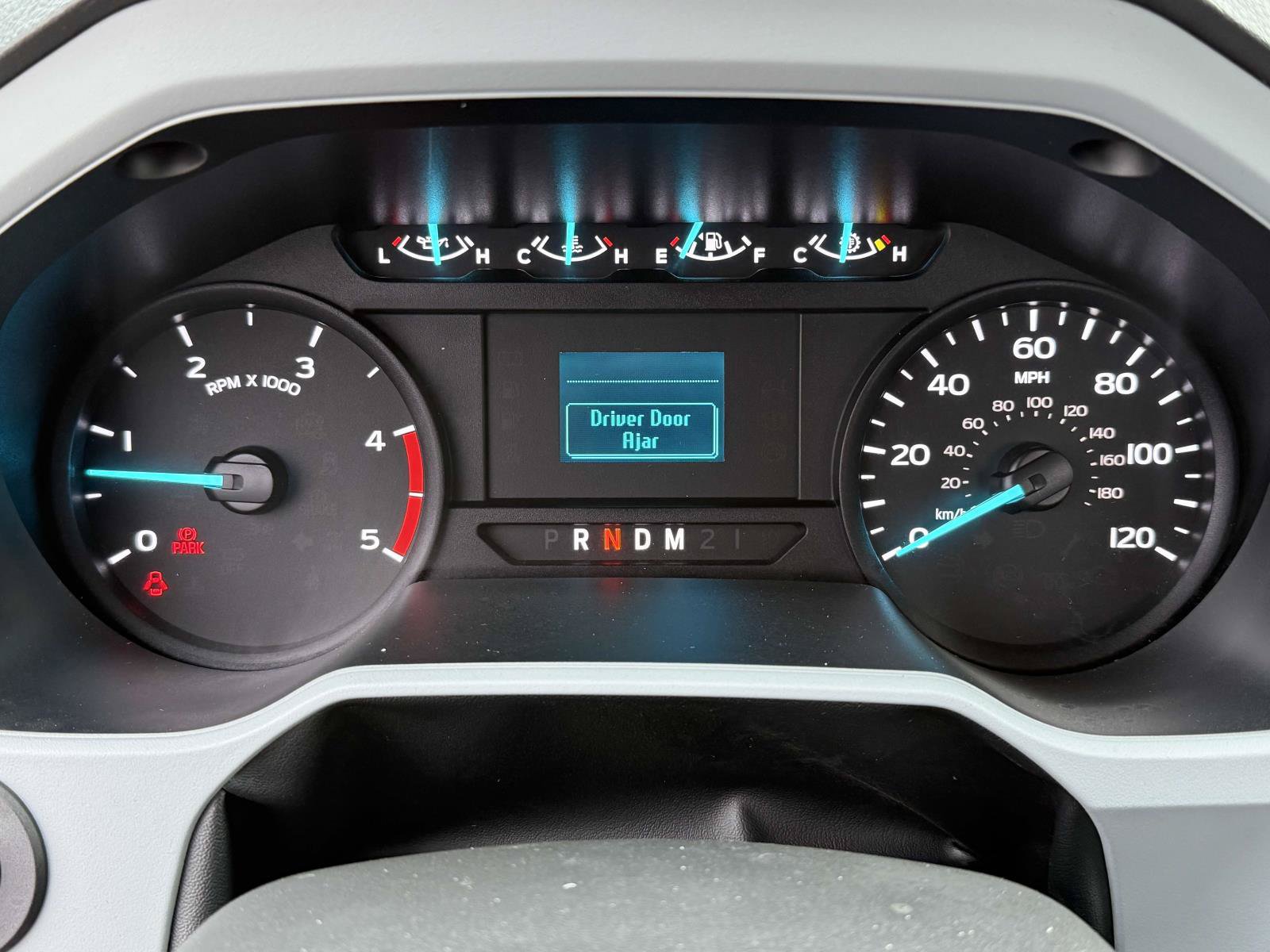 New 2025 Ford F750 2WD Regular Cab Super Duty image 19