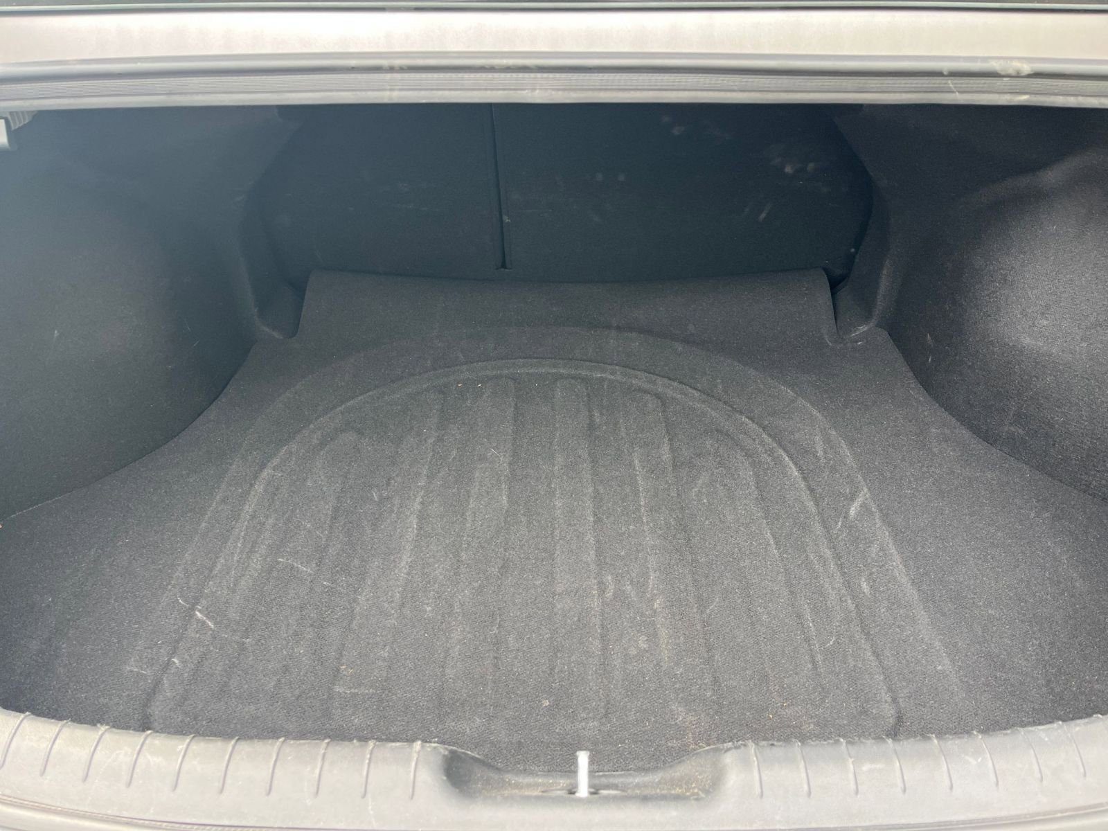 Used 2025 Hyundai Elantra SEL image 28