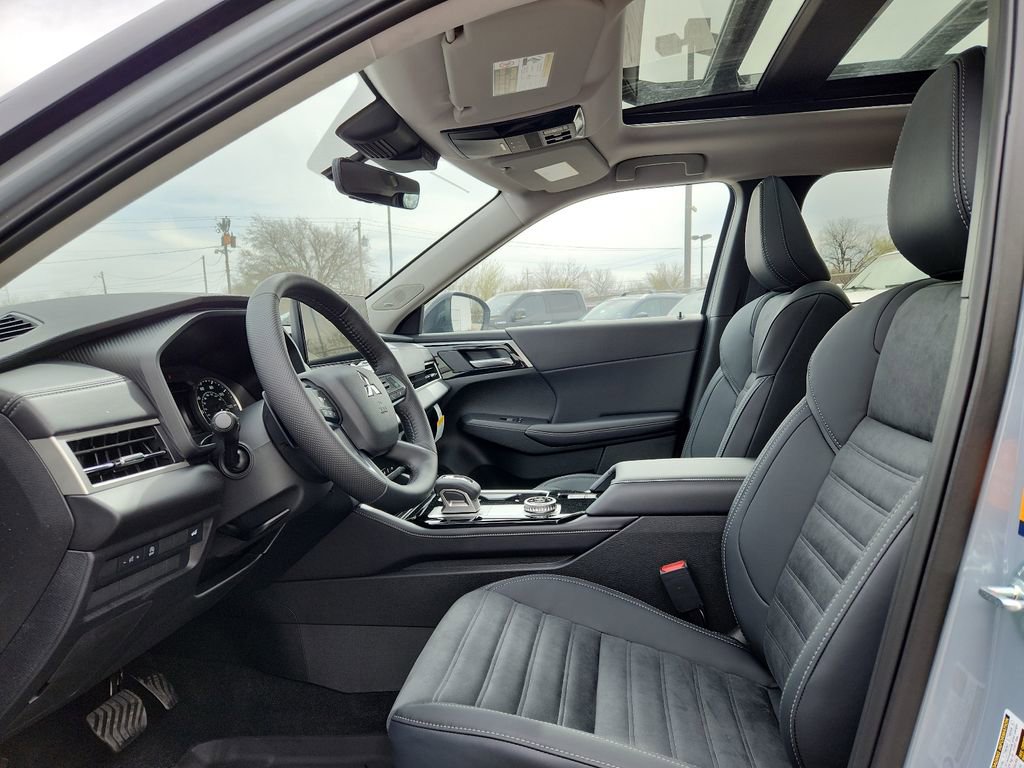 New 2026 Mitsubishi Outlander Trail Edition image 24