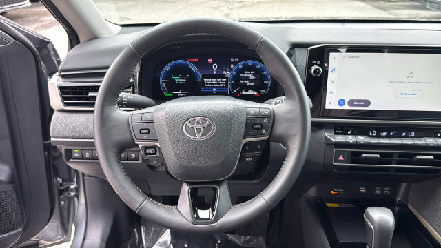 Used 2026 Toyota Camry XLE FWD image 20