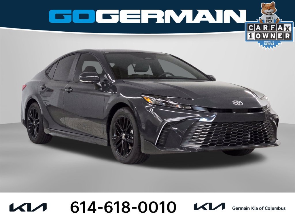 Used 2026 Toyota Camry SE FWD image 4