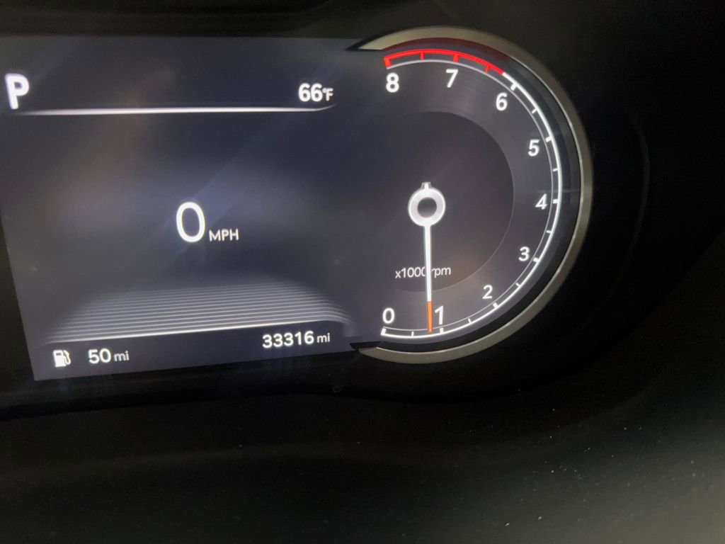 Used 2023 Genesis G70 2.0T image 61