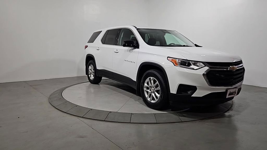 Used 2020 Chevrolet Traverse LS image 8