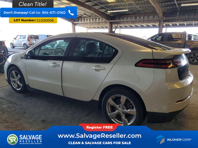Used 2012 Chevrolet Volt Premium w/ Premium Trim Package FWD image 3