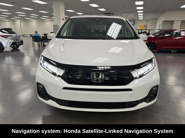 Used 2025 Honda Odyssey Touring image 2