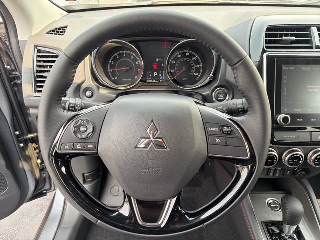 Used 2025 Mitsubishi Outlander Sport SE AWD/4WD image 16