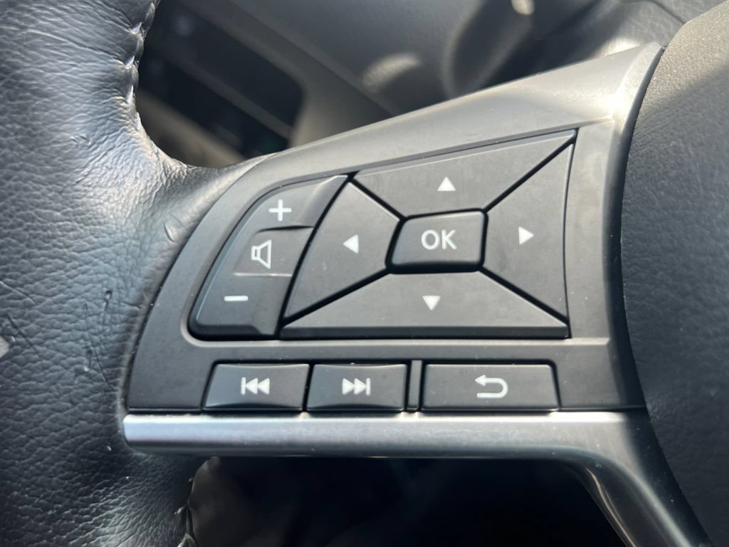 Used 2021 Nissan Rogue Sport SV FWD image 10