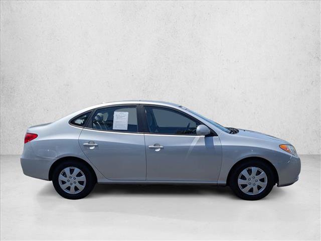 Used 2010 Hyundai Elantra GLS FWD image 4