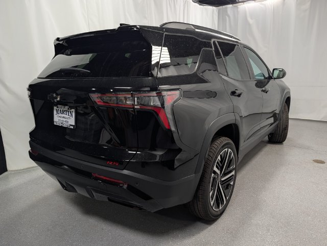 New 2027 Chevrolet Equinox RS w/ Convenience Package III AWD/4WD image 3
