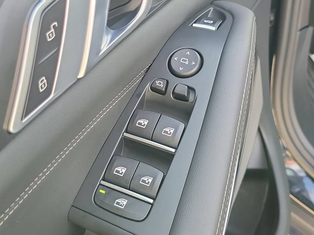 Used 2026 BMW X5 sDrive40i RWD image 19