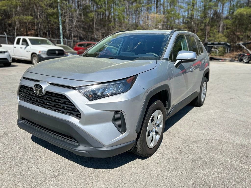 Used 2019 Toyota RAV4 LE image 3