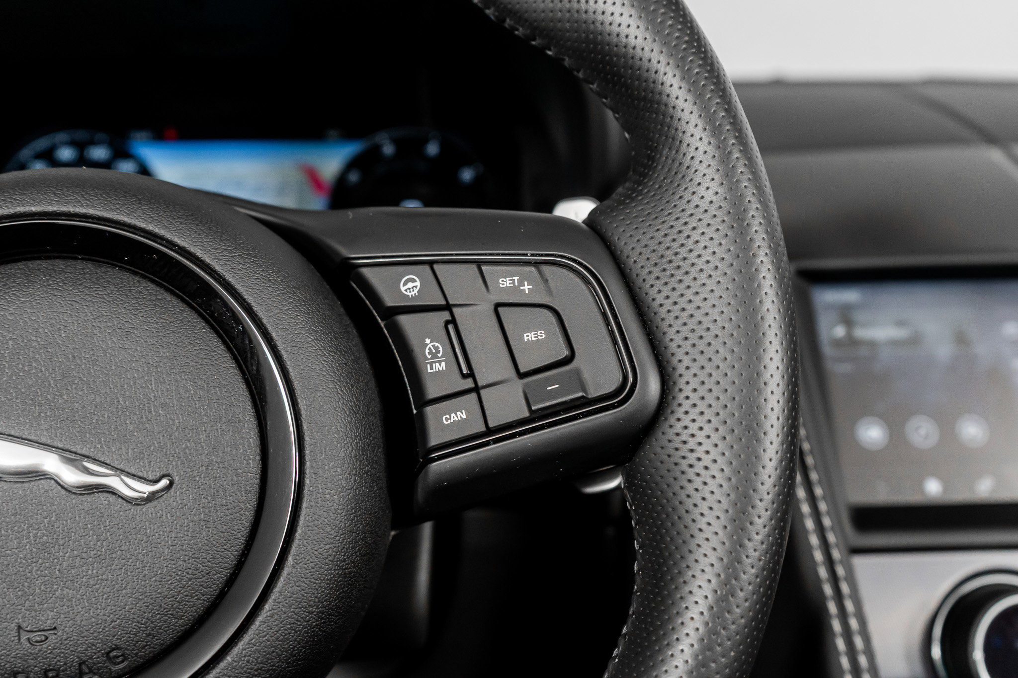 Used 2023 Jaguar F-TYPE R image 46