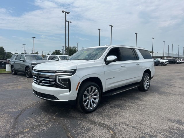 New 2025 Chevrolet Suburban Premier image 7