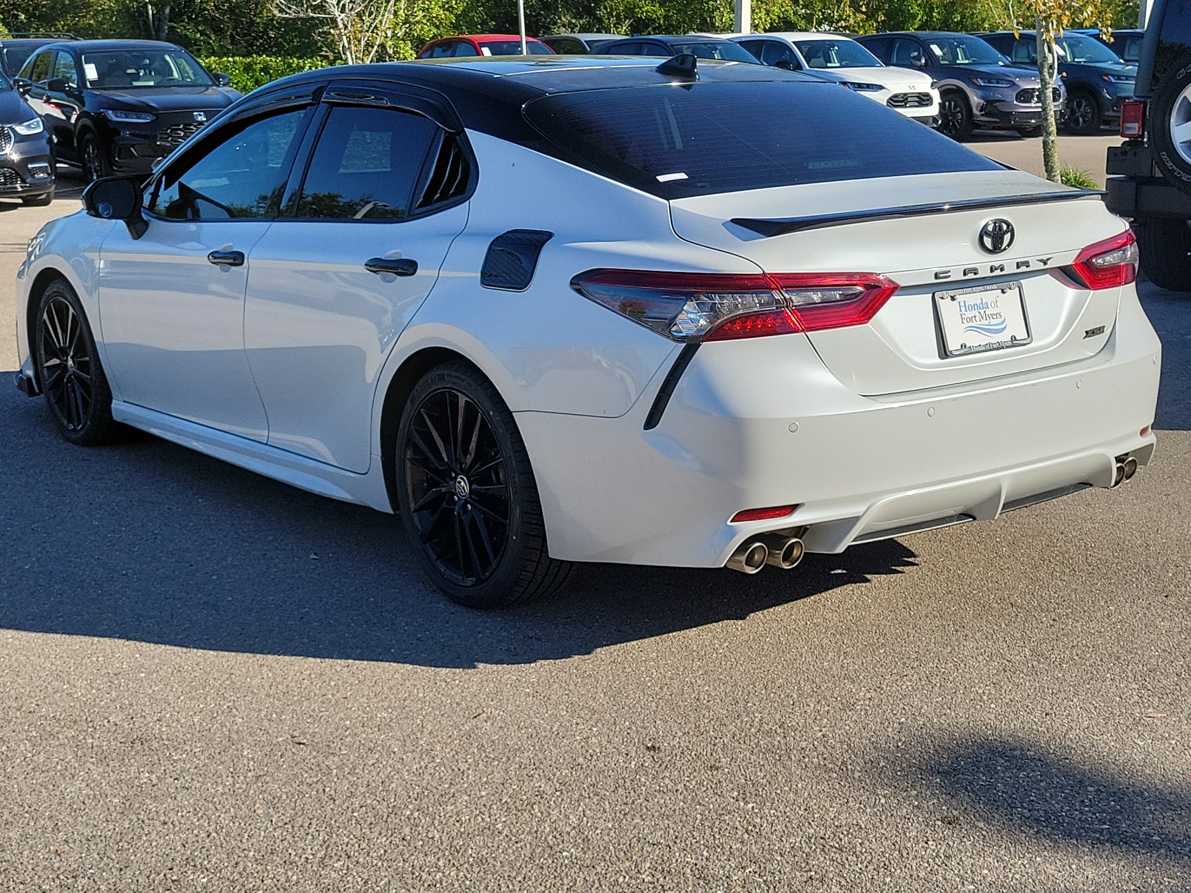 Used 2022 Toyota Camry XSE image 3