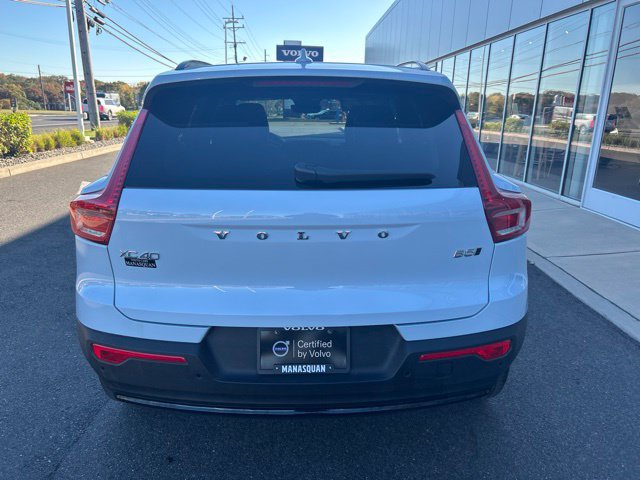 Certified 2026 Volvo XC40 B5 Plus AWD/4WD image 4