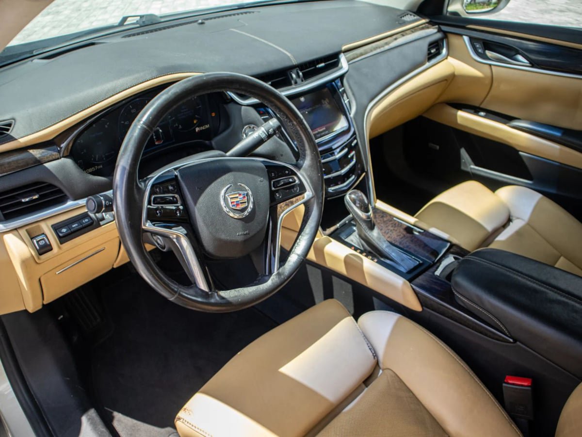 Used 2013 Cadillac XTS Premium FWD image 29