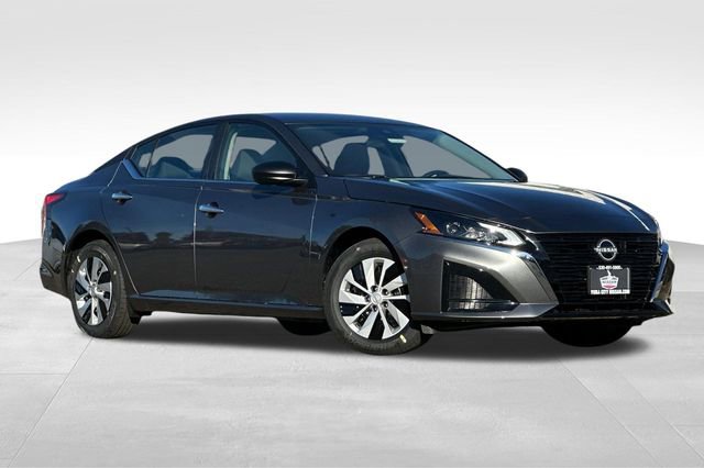New 2025 Nissan Altima 2.5 S video 2