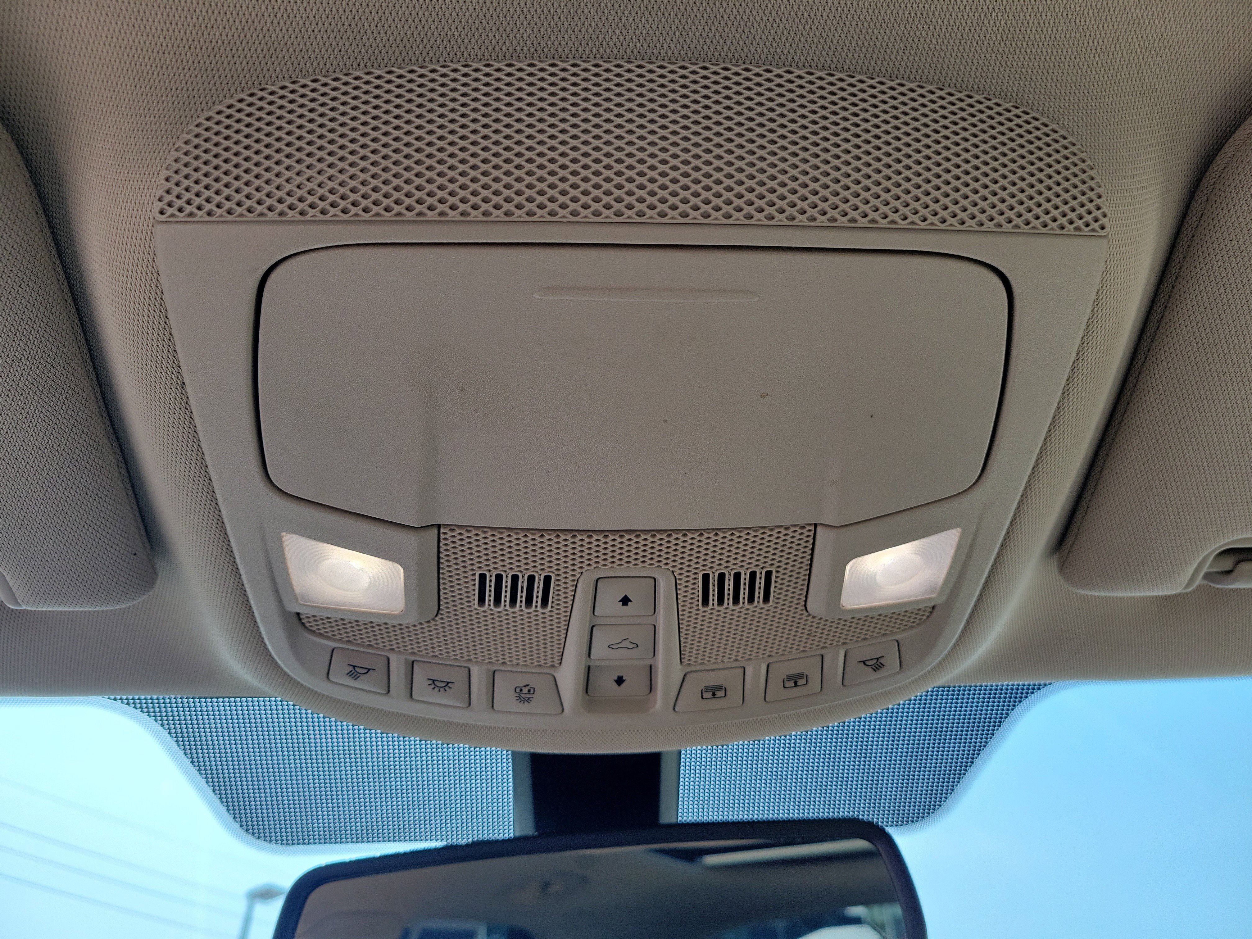 Used 2018 Lincoln MKC Select w/ Select Plus Package image 32