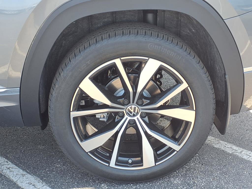 New 2025 Volkswagen Atlas SEL Premium R-Line image 22