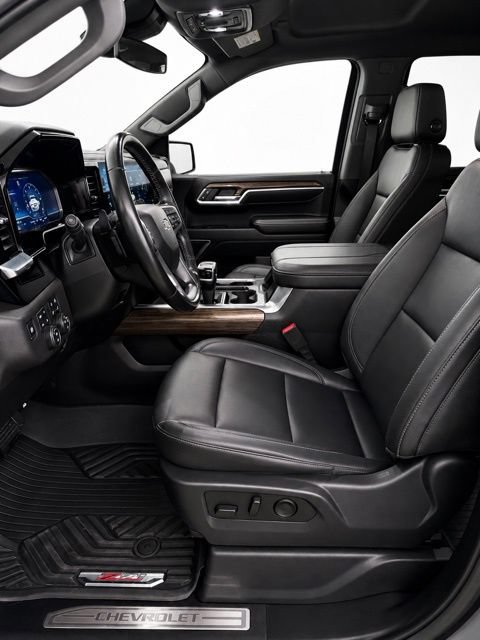 Used 2024 Chevrolet Silverado 1500 RST w/ Convenience Package II AWD/4WD image 16