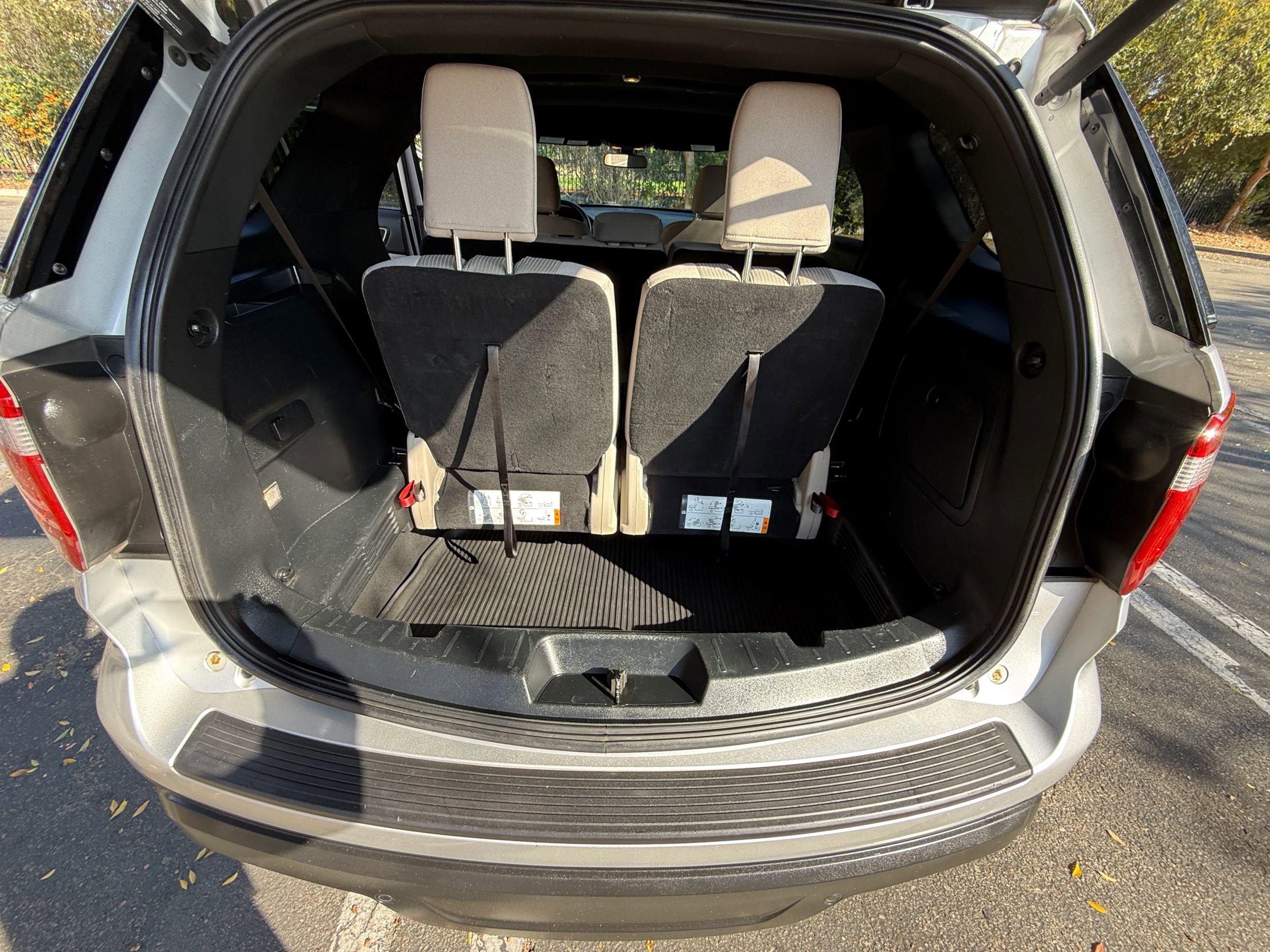Used 2019 Ford Explorer XLT w/ Equipment Group 201A image 20