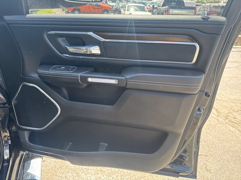 Used 2022 RAM 1500 Laramie AWD/4WD image 37