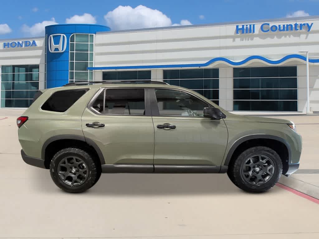New 2026 Honda Pilot TrailSport image 6