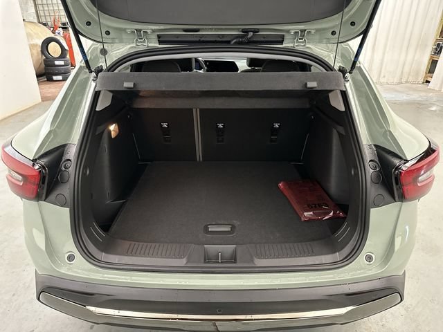 New 2026 Chevrolet Trax ACTIV w/ Sunroof Package FWD image 21