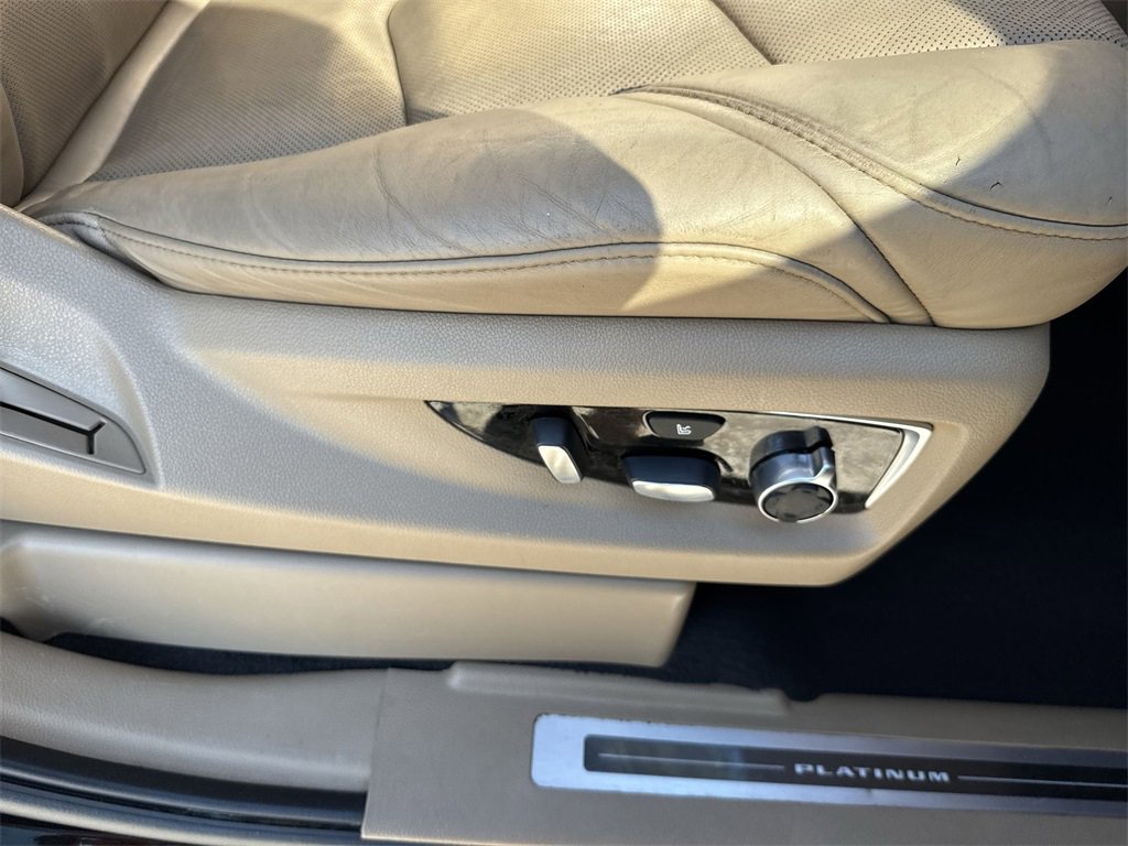 Used 2019 Cadillac Escalade Platinum w/ Escalade Sport Edition image 46
