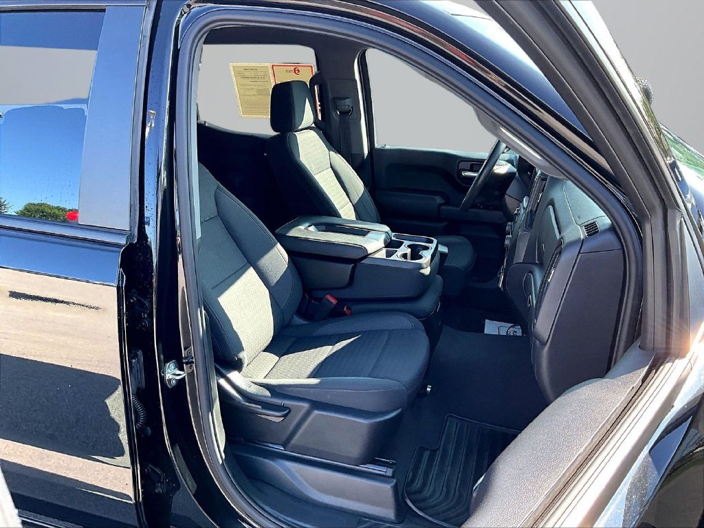 Used 2022 Chevrolet Silverado 1500 Custom Trail Boss AWD/4WD image 8