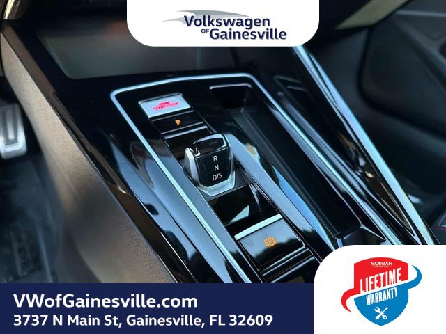 Certified 2023 Volkswagen GTI Autobahn FWD image 23