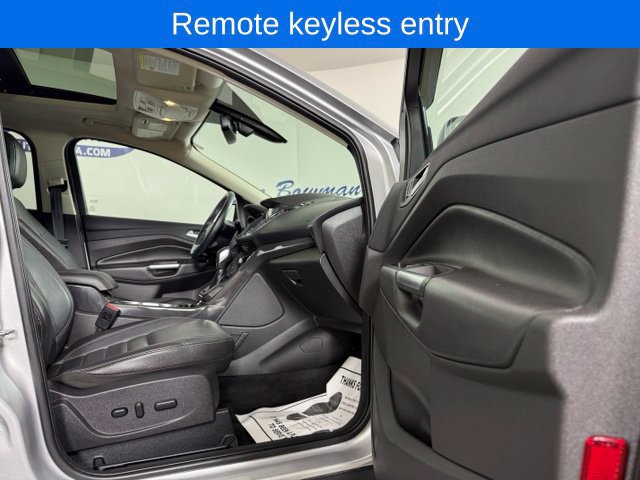 Used 2016 Ford Escape Titanium AWD/4WD image 16