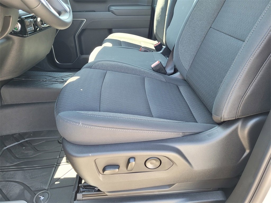 New 2025 Chevrolet Silverado 1500 LT w/ Safety Package image 24