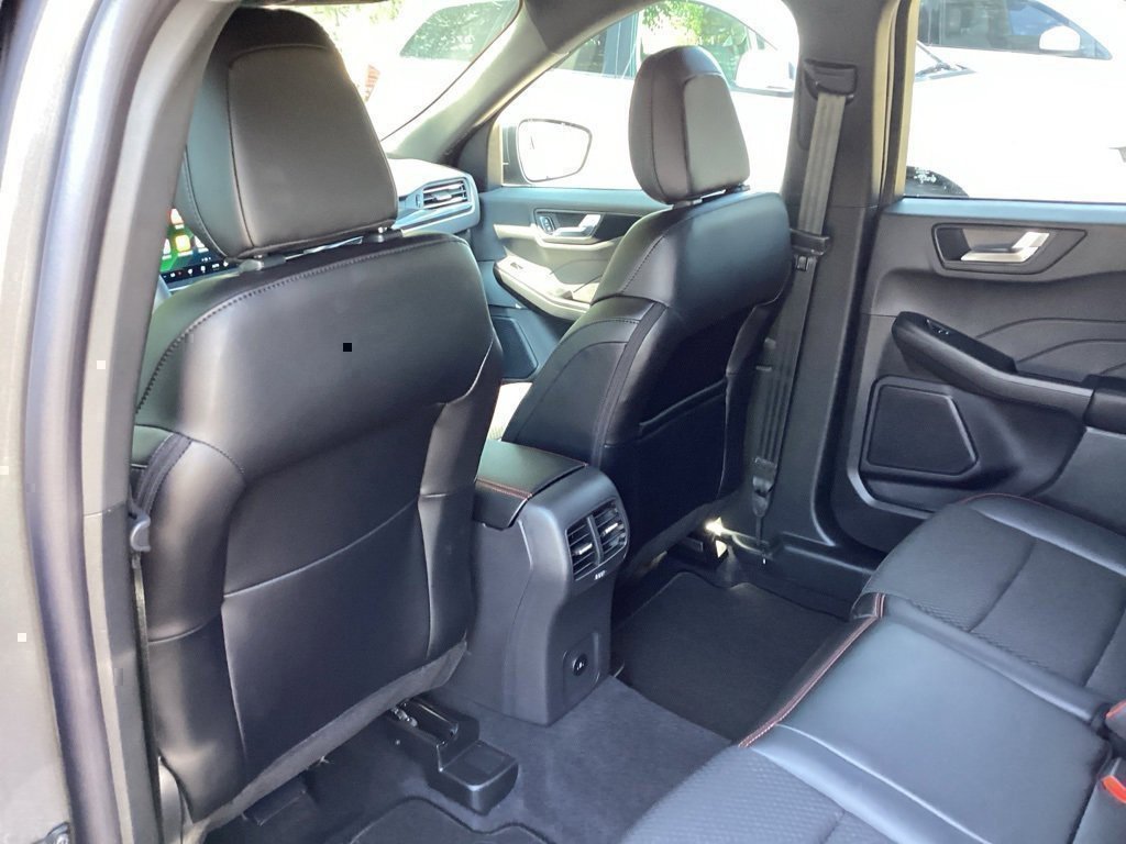 New 2025 Ford Escape ST-Line Elite image 37