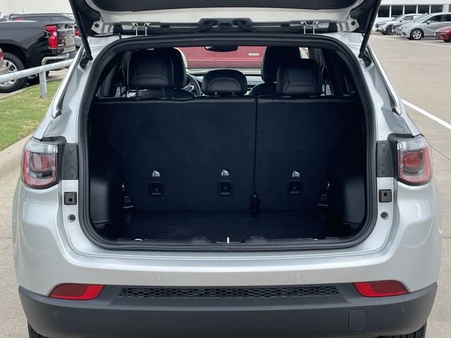 Used 2025 Jeep Compass Limited AWD/4WD image 29