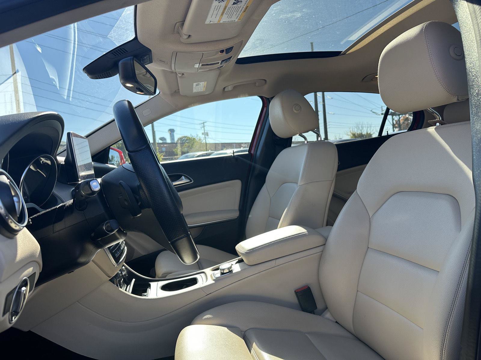 Used 2016 Mercedes-Benz GLA 250 4MATIC image 11