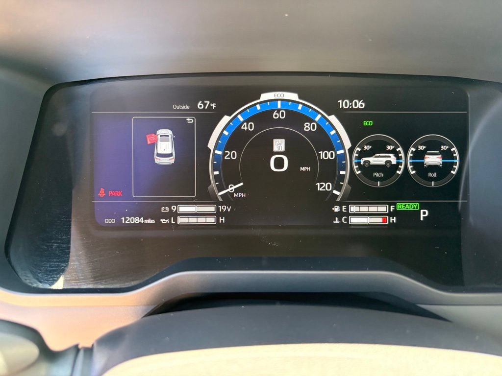 Used 2025 Toyota Sequoia Limited AWD/4WD image 15