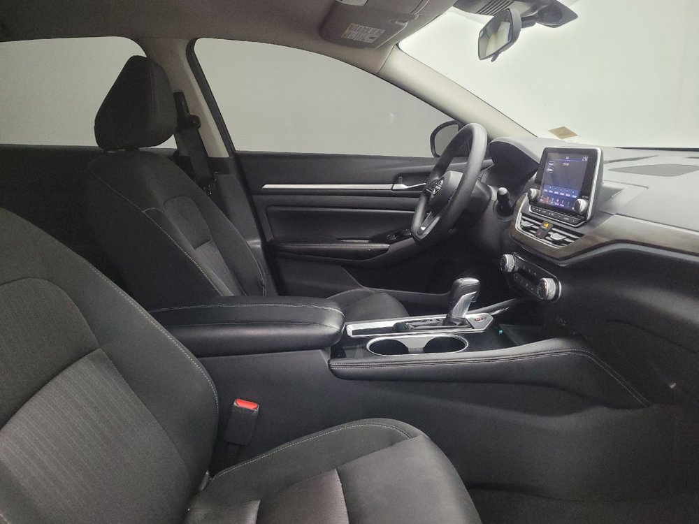 Used 2023 Nissan Altima 2.5 SV image 21